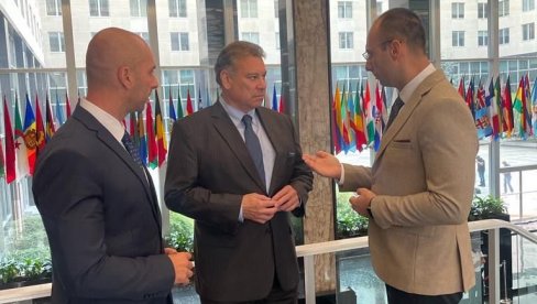 PREDSTAVNICI SRPSKE LISTE U STEJT DEPARMENTU: Sastanak sa Eskobarom PREDSTAVNICI SRPSKE LISTE U STEJT DEPARMENTU: Sastanak sa Eskobarom