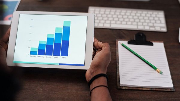 Web Страница је нужда, а не луксуз Web Страница је нужда, а не луксуз