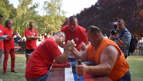 НАДМЕТАЊЕ У СНАЗИ И ВЕШТИНИ: „Крајишки вишебој“ у данас у Банатском Великом Селу НАДМЕТАЊЕ У СНАЗИ И ВЕШТИНИ: „Крајишки вишебој“ у данас у Банатском Великом Селу