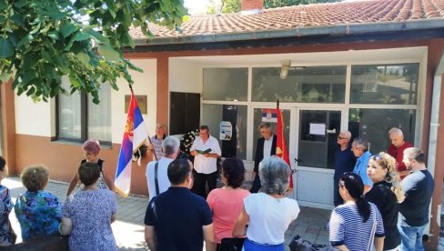 ВЕНЦИ НА ДВА СПОМЕН-ОБЕЛЕЖЈА: СУБНОР обележио Дан формирања Параћинско-ћупријске рударске чете (ФОТО) ВЕНЦИ НА ДВА СПОМЕН-ОБЕЛЕЖЈА: СУБНОР обележио Дан формирања Параћинско-ћупријске рударске чете (ФОТО)