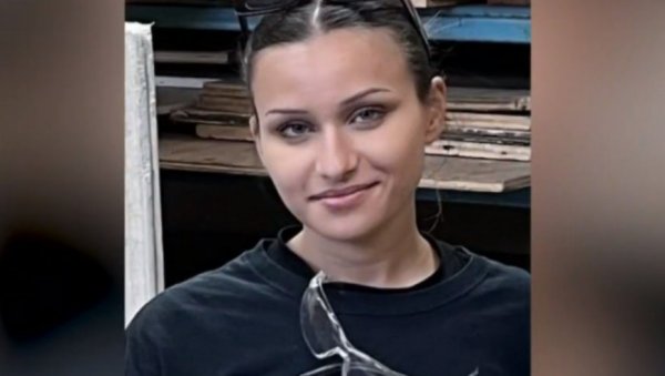 ДЕВОЈКА БОСА ИСТРЧАЛА ИЗ СТАНА И НЕСТАЛА: Мистериозни нестанак Таније Варајић у Добоју ДЕВОЈКА БОСА ИСТРЧАЛА ИЗ СТАНА И НЕСТАЛА: Мистериозни нестанак Таније Варајић у Добоју