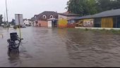 POTOP U SUBOTICI: Snažno nevreme na severu Srbije, ulice pod vodom (VIDEO) POTOP U SUBOTICI: Snažno nevreme na severu Srbije, ulice pod vodom (VIDEO)