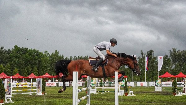 Свечано затворено првенство Србије у препонском јахању (ФОТО)