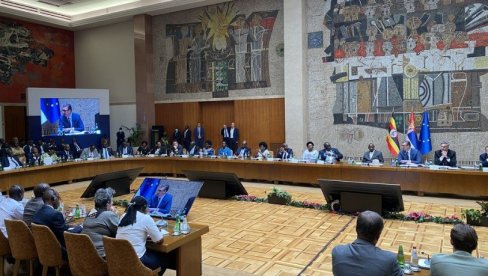 NOVE ŠANSE ZA SRPSKE FIRME: Šta za naše privrednike znači razvijanje ekonomske saradnje sa Ugandom NOVE ŠANSE ZA SRPSKE FIRME: Šta za naše privrednike znači razvijanje ekonomske saradnje sa Ugandom