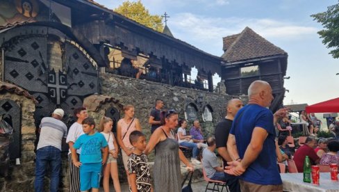 IGRA ZA DUKAT OSTALO ZA - DUŠU: Obeleženo 130 leta od manifestacije potekle iz krupanjskog sela Brštica IGRA ZA DUKAT OSTALO ZA - DUŠU: Obeleženo 130 leta od manifestacije potekle iz krupanjskog sela Brštica