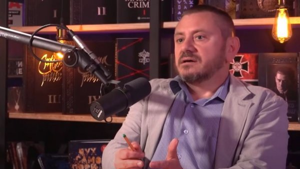 ИНТЕРВЈУ, НИКОЛА МАЛОВИЋ, ПИСАЦ: Где се скрива ђаво у прози Андрића ИНТЕРВЈУ, НИКОЛА МАЛОВИЋ, ПИСАЦ: Где се скрива ђаво у прози Андрића