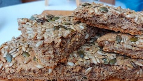 INTEGRALNI HLEB BEZ KVASCA: Ne goji, a čuva i vaše zdravlje (RECEPT) INTEGRALNI HLEB BEZ KVASCA: Ne goji, a čuva i vaše zdravlje (RECEPT)