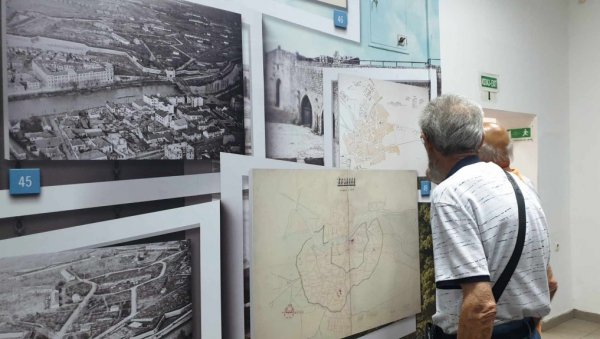 ТРИ ВЕКА НИШКЕ ТВРЂАВЕ: У холу Историјског архива отворена изложба о симболу града ТРИ ВЕКА НИШКЕ ТВРЂАВЕ: У холу Историјског архива отворена изложба о симболу града
