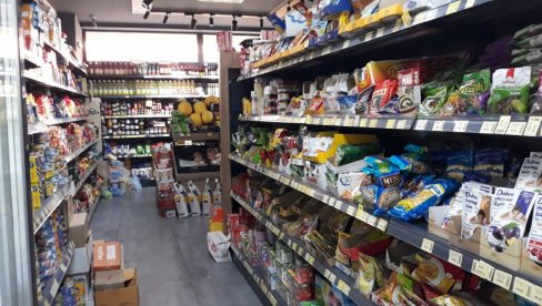 NAŠA ROBA PROTERANA SA RAFOVA: Kurti uveliko vodi ekonomski rat protiv srpskog naroda na severu KiM NAŠA ROBA PROTERANA SA RAFOVA: Kurti uveliko vodi ekonomski rat protiv srpskog naroda na severu KiM
