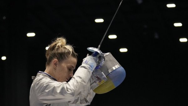 РУСИ НИСУ ЉУДИ Невероватан интервју Украјинке која је сабљом кренула на Рускињу на Светском првенству у мачевању РУСИ НИСУ ЉУДИ Невероватан интервју Украјинке која је сабљом кренула на Рускињу на Светском првенству у мачевању