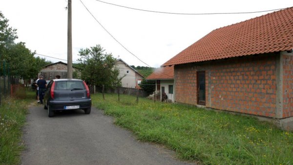 КО ЖИВ, КО МРТАВ: Језиве објаве убице из Болеча на друштвеним мрежама (ФОТО) КО ЖИВ, КО МРТАВ: Језиве објаве убице из Болеча на друштвеним мрежама (ФОТО)