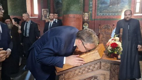 DA SE NIKAD NE ZABORAVI: Vučić u četvrtak i petak na obeležavanju Dana sećanja na stradale u Oluji DA SE NIKAD NE ZABORAVI: Vučić u četvrtak i petak na obeležavanju Dana sećanja na stradale u Oluji