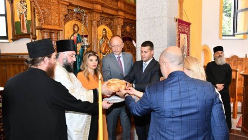 Mtel primer zadužbinarstva, deljenja i pomaganja Mtel primer zadužbinarstva, deljenja i pomaganja