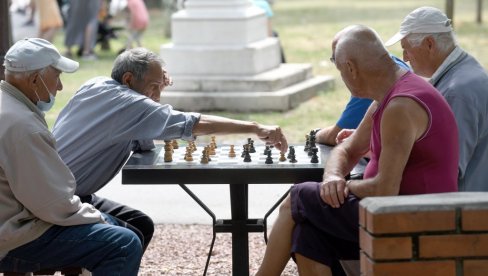 UKIDANJE PENALA ZA PREVREMENO PENZIONISANJE? Ovo su detalji predloga, važiće samo 2 uslova za penziju