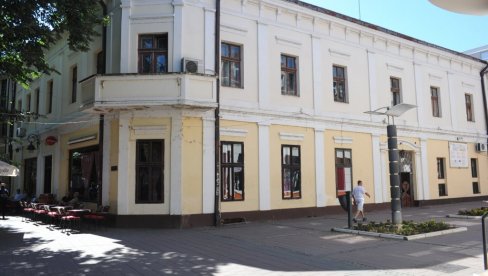 PARIZ U VLASNIŠTVU GRADA: Kraljevčani potpisali ugovor sa Republičkom direkcijom za imovinu PARIZ U VLASNIŠTVU GRADA: Kraljevčani potpisali ugovor sa Republičkom direkcijom za imovinu