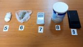 UHAPŠEN MUŠKARAC U SREMSKOJ MITROVICI: Krio kokain, heroin i pištolj UHAPŠEN MUŠKARAC U SREMSKOJ MITROVICI: Krio kokain, heroin i pištolj