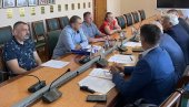 Radnici kompanije Srbija Kargo odlažu protest posle razgovora sa ministrom Vesićem Radnici kompanije Srbija Kargo odlažu protest posle razgovora sa ministrom Vesićem