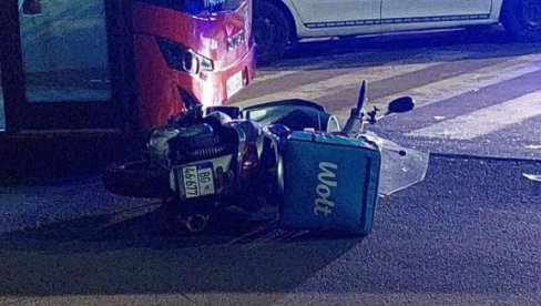 NESREĆA KOD TOPOLE: Stradao motociklista u sudaru sa automobilom NESREĆA KOD TOPOLE: Stradao motociklista u sudaru sa automobilom