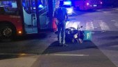 OBOREN MOTOCIKLISTA U CENTRU BEOGRADA. Prevezen hitno u bolnicu