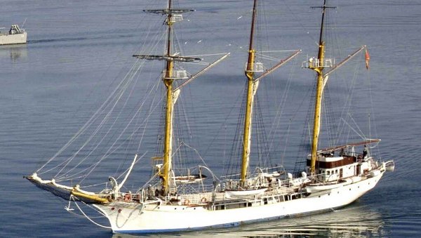 БРОД КРАЉЕВСКЕ МОРАНАРИЦЕ ЈУГОСЛАВИЈЕ ПРЕДМЕТ СПОРА: Хрватска упутила протестну нуту Црној Гори, тражи једрењак Јадран БРОД КРАЉЕВСКЕ МОРАНАРИЦЕ ЈУГОСЛАВИЈЕ ПРЕДМЕТ СПОРА: Хрватска упутила протестну нуту Црној Гори, тражи једрењак Јадран