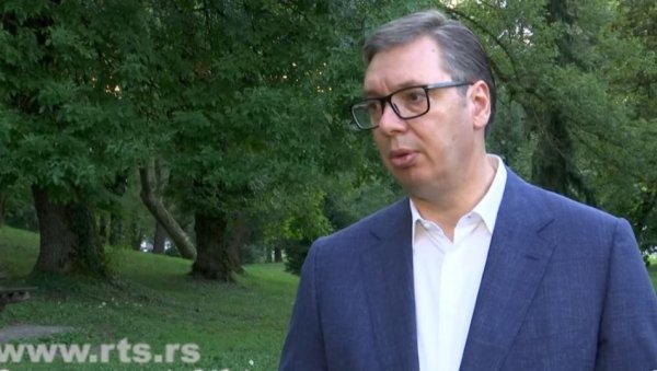 ВУЧИЋ ИЗ РЕПУБЛИКЕ СРПСКЕ: Сутра одајем почаст деци која су убијена само зато што су Срби (ВИДЕО)