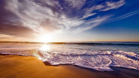 PLAŽE NA POZNATOM EVROPSKOM LETOVALIŠTU NESTAJU: Naučnici upozoravaju - more će stići do kuća i pruga