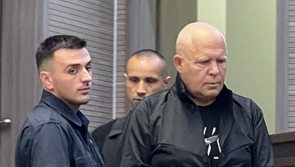 ЗАВРШЕНО РОЧИШТЕ У СЛУЧАЈУ СЛАЂАНА ТРАЈКОВИЋА: Судија забранила да се говори јавно о дешавањима у судници ЗАВРШЕНО РОЧИШТЕ У СЛУЧАЈУ СЛАЂАНА ТРАЈКОВИЋА: Судија забранила да се говори јавно о дешавањима у судници