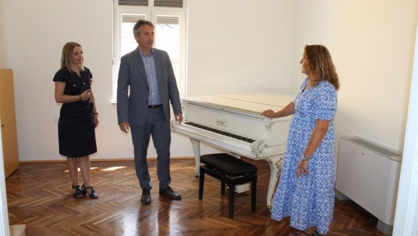 ЗА ЈОШ БОЉЕ РЕЗУЛТАТЕ: Музичка школа ,,Стеван Мокрањац у Врању добила нови простор ЗА ЈОШ БОЉЕ РЕЗУЛТАТЕ: Музичка школа ,,Стеван Мокрањац у Врању добила нови простор