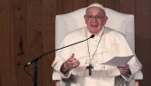 СЕКС ЈЕ ДАР ОД БОГА, АЛИ ГА ПОТКОПАВА ПОРНОГРАФИЈА: Папа Фрања о чедности, аморалу, љубави