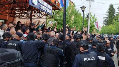 U OKRUŽENJU MILION SRBA MANJE: Petnaesti godišnji izveštaj Naprednog kluba pokazao da je položaj naših sunarodnika pogoršan U OKRUŽENJU MILION SRBA MANJE: Petnaesti godišnji izveštaj Naprednog kluba pokazao da je položaj naših sunarodnika pogoršan