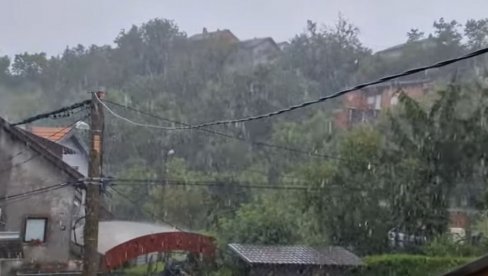 NEVREME SE ŠIRI HRVATSKOM: Izlila se reka Sava u Zagrebu (VIDEO) NEVREME SE ŠIRI HRVATSKOM: Izlila se reka Sava u Zagrebu (VIDEO)