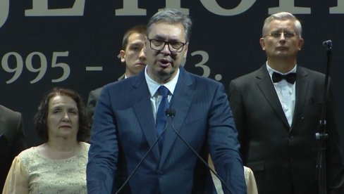 DAN SEĆANJA NA STRADALE U OLUJI Vučić: Reći će egzodus, pogrom, progon, ali niko neće reći - najveće etničko čišćenje DAN SEĆANJA NA STRADALE U OLUJI Vučić: Reći će egzodus, pogrom, progon, ali niko neće reći - najveće etničko čišćenje