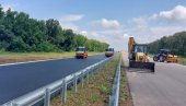 У ОКТОБРУ ОД РУМЕ ДО ШАПЦА: Приводе се крају радови на још једној важној саобраћајници У ОКТОБРУ ОД РУМЕ ДО ШАПЦА: Приводе се крају радови на још једној важној саобраћајници