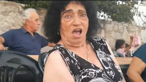 NA PRVI POGLED: Grčka bruji o ljubavi Kostasa (41) i Paraskeve (82) - u mislima je radio na tome dugo (VIDEO) NA PRVI POGLED: Grčka bruji o ljubavi Kostasa (41) i Paraskeve (82) - u mislima je radio na tome dugo (VIDEO)