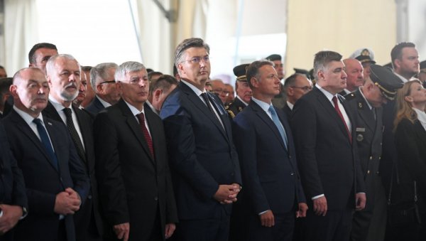 СРАМНЕ ПОРУКЕ ХРВАТСКОГ ДРЖАВНОГ ВРХА: У Книну се зарекли да ће штитити убице деце СРАМНЕ ПОРУКЕ ХРВАТСКОГ ДРЖАВНОГ ВРХА: У Книну се зарекли да ће штитити убице деце