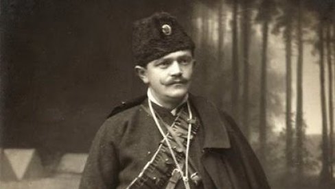 FELJTON - JUNAČKA POGIBIJA SLAVNOG VOJVODE: Dobrovoljački odred vojvode Vuka Popovića bio je sastavljen od najboljih vojnika FELJTON - JUNAČKA POGIBIJA SLAVNOG VOJVODE: Dobrovoljački odred vojvode Vuka Popovića bio je sastavljen od najboljih vojnika