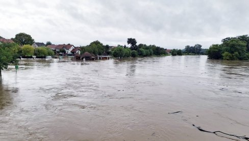 ПОПЛАВЕ У ХРВАТСКОЈ: Додатне мере због рекордног водостаја Драве