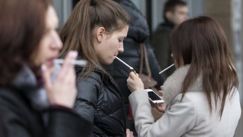 CIGARETE OPET POSKUPLJUJU: Evo koliko će koštati najjeftinije, a koliko najskuplje - redovno usklađivanja akciza