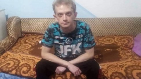 BIRAJU IZMEĐU LEČENJA I KROVA NAD GLAVOM: Pomozimo Milošu (26) koji jedva staje na noge, porodica teško spaja kraj sa krajem BIRAJU IZMEĐU LEČENJA I KROVA NAD GLAVOM: Pomozimo Milošu (26) koji jedva staje na noge, porodica teško spaja kraj sa krajem