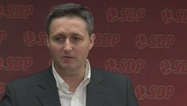 БЕЋИРОВИЋУ СУ ЗЛОЧИНЦИ ХЕРОЈИ: Бура у Сарајеву након подизања оптужнице за злочине над Србије у Јошаници БЕЋИРОВИЋУ СУ ЗЛОЧИНЦИ ХЕРОЈИ: Бура у Сарајеву након подизања оптужнице за злочине над Србије у Јошаници