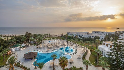 SJAJAN HOTEL U BLIZINI ŠARMANTNE MARINE: Polasci za Tunis i Antaliju iz Beograda i Niša SJAJAN HOTEL U BLIZINI ŠARMANTNE MARINE: Polasci za Tunis i Antaliju iz Beograda i Niša