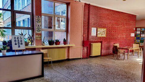 VLADA PODRŽAVA IZBOR RODITELJA UBIJENE DECE U ŠKOLSKI ODBOR RIBNIKARA: Izbor bi bio važan čin empatije i pijeteta VLADA PODRŽAVA IZBOR RODITELJA UBIJENE DECE U ŠKOLSKI ODBOR RIBNIKARA: Izbor bi bio važan čin empatije i pijeteta