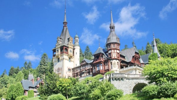 КРАЉ МОРАО У КАРПАТСКИ ДВОРАЦ ПЕЛЕШ НА ВЕРИДБУ: У Синаји одржан државни самит о браку Александра Првог Карађорђевића и Марије Румунске КРАЉ МОРАО У КАРПАТСКИ ДВОРАЦ ПЕЛЕШ НА ВЕРИДБУ: У Синаји одржан државни самит о браку Александра Првог Карађорђевића и Марије Румунске