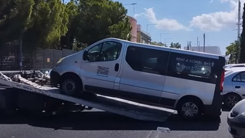 PREVARILI SU ME! OVO SU MI REKLI PRED PUT! Vlasnik kombija kojim su zagrebački huligani otišli u Atinu ne može da dođe sebi PREVARILI SU ME! OVO SU MI REKLI PRED PUT! Vlasnik kombija kojim su zagrebački huligani otišli u Atinu ne može da dođe sebi