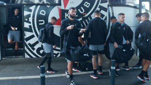PARTIZAN KRENUO ZA BAKU: Igor Duljaj poveo 24 igrača u Azerbejdžan PARTIZAN KRENUO ZA BAKU: Igor Duljaj poveo 24 igrača u Azerbejdžan