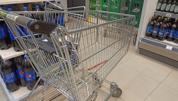 БЕЗ АКЦИЈА ЏЕП НА УДАРУ: Храна у Црној Гори од почетка пандемије до данас скупља 40 одсто БЕЗ АКЦИЈА ЏЕП НА УДАРУ: Храна у Црној Гори од почетка пандемије до данас скупља 40 одсто