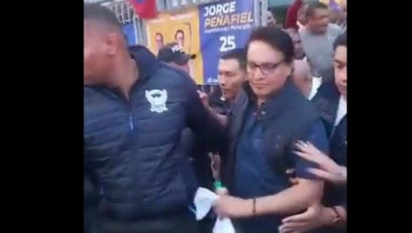 СНИМАК УБИСТВА: Атентат на кандидата за председника Еквадора (ВИДЕО) СНИМАК УБИСТВА: Атентат на кандидата за председника Еквадора (ВИДЕО)