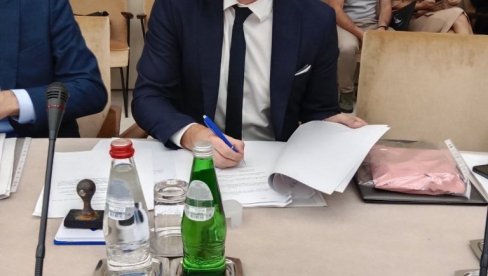 STRATEGIJA ZA MLADE OPŠTINE REKOVAC: Ministarstvo turizma i omladine opredelilo 855.000 dinara STRATEGIJA ZA MLADE OPŠTINE REKOVAC: Ministarstvo turizma i omladine opredelilo 855.000 dinara