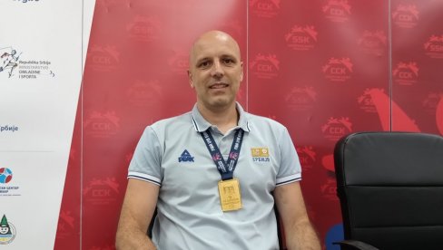 NIŠTA NE MOŽE DA OPIŠE OSEĆAJ MEDALJE OKO VRATA I HIMNE! Kraljevački trener Marko Dimitrijević osvajač zlata na juniorskom EP za košarkaše NIŠTA NE MOŽE DA OPIŠE OSEĆAJ MEDALJE OKO VRATA I HIMNE! Kraljevački trener Marko Dimitrijević osvajač zlata na juniorskom EP za košarkaše