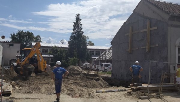 РАДОВИ 11,8 ОДСТО МАЊЕ ВРЕДНИ: Подаци за ЦГ РАДОВИ 11,8 ОДСТО МАЊЕ ВРЕДНИ: Подаци за ЦГ